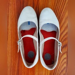 Clarks French white ballet Mary Jane flats size 6 US